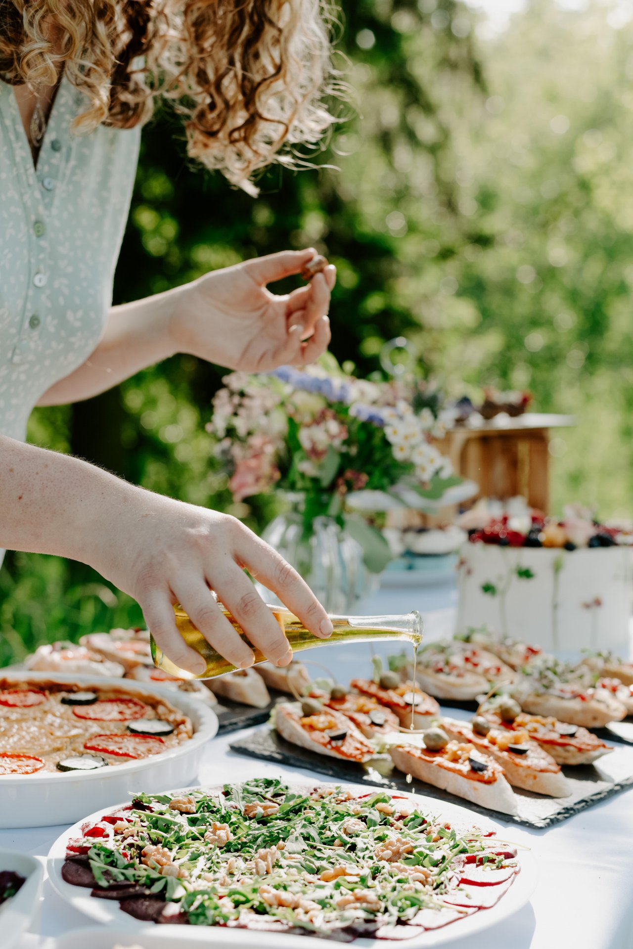 Green Leaves Caterings