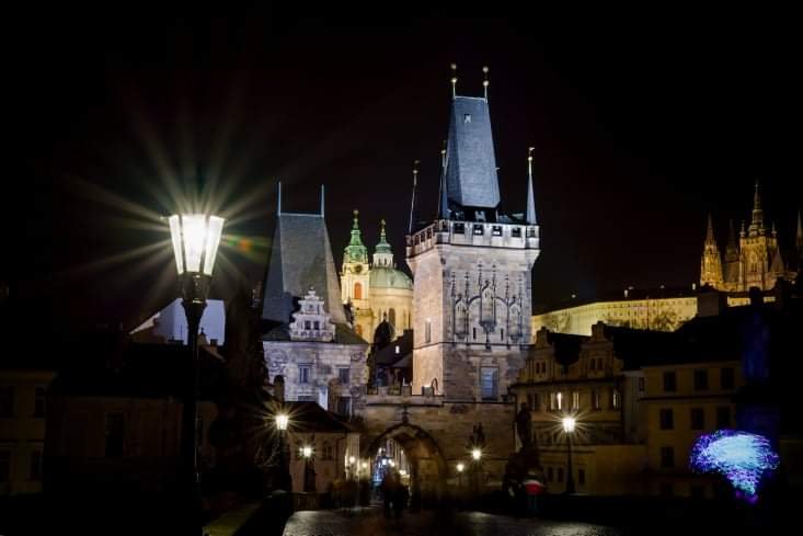 Noční vánoční Praha